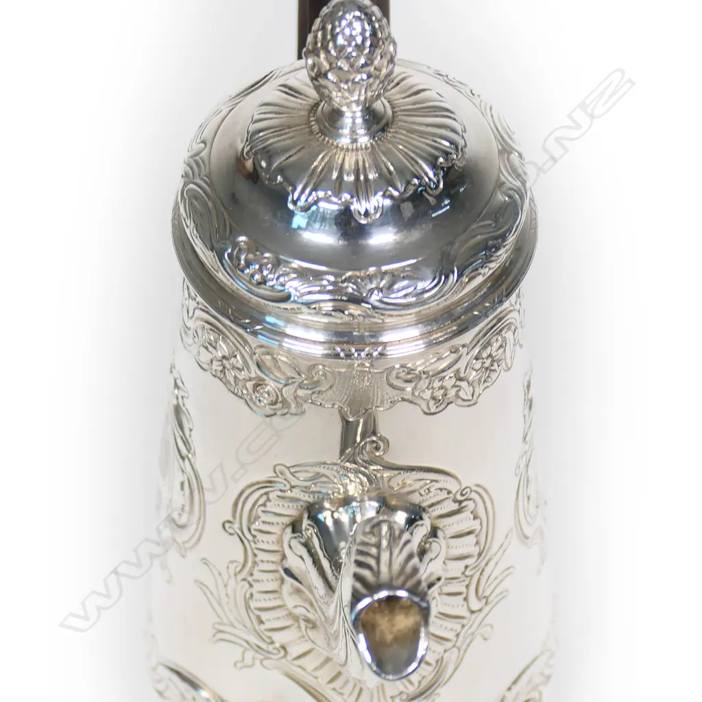 A rare and exceptional George II silver coffee pot by the reknowned maker Christian Hillan, Image 1++