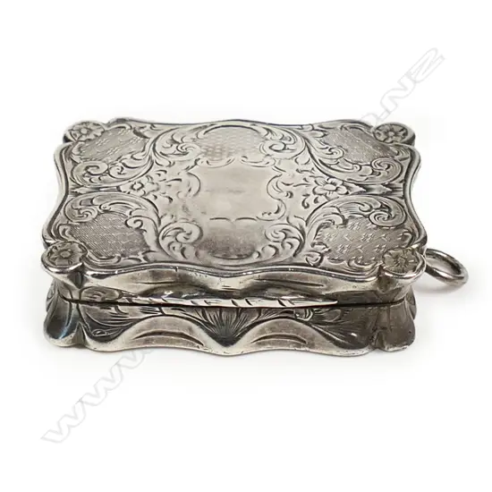 An early Victorian silver vinaigrette,