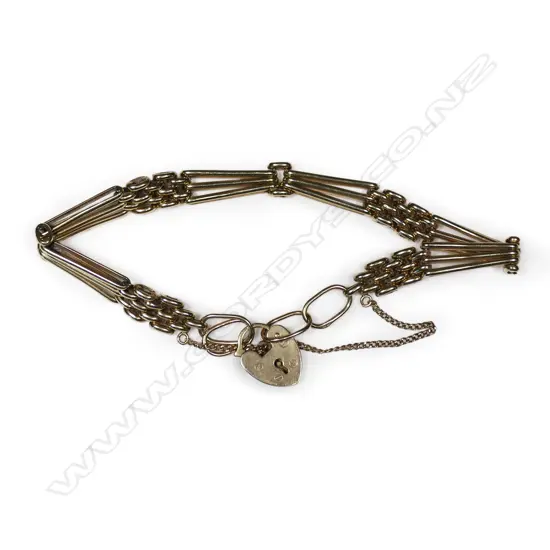 A 9ct yellow gold gate link bracelet,