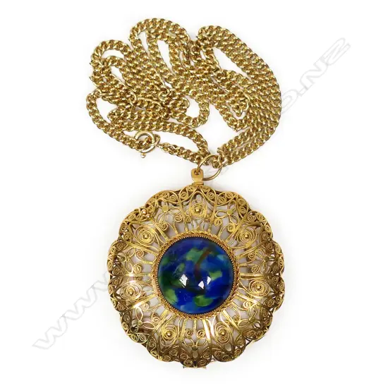A 20ct gold locket,