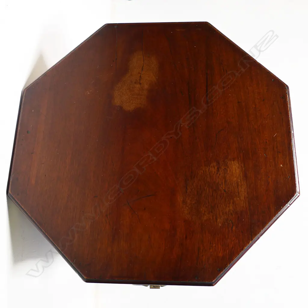 Regency flame mahogany octagonal cellarette, Image 1++