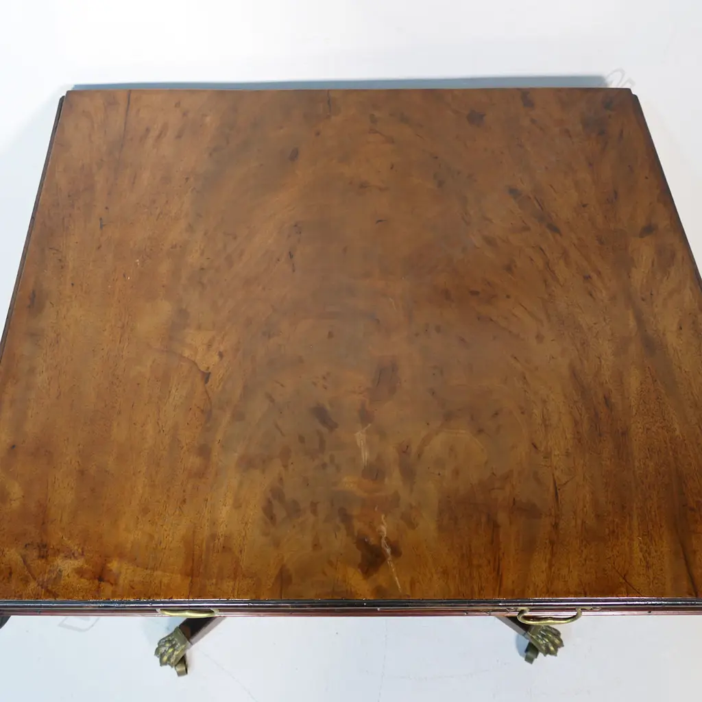 A fine quality George III flame mahogany sofa table, Image 1++