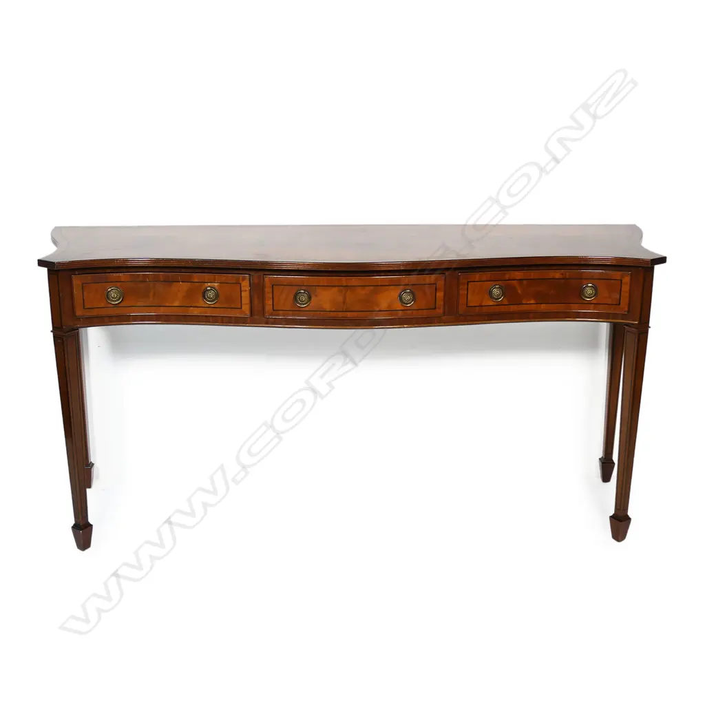 Reproduction Regency style sideboard, Image 1++