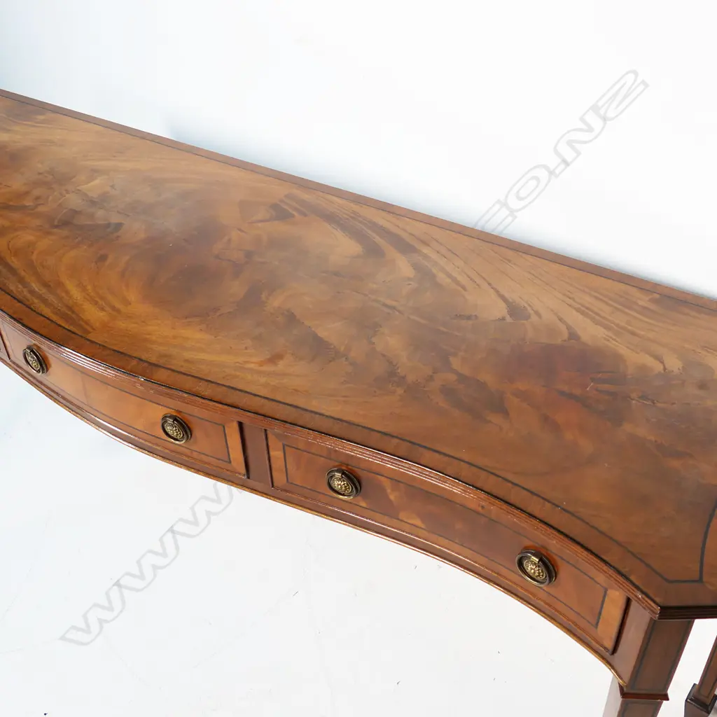 Reproduction Regency style sideboard, Image 1++