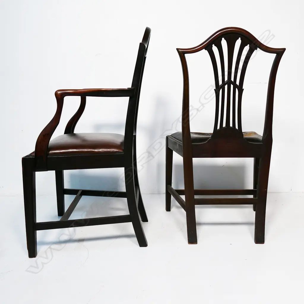 A set of seven rich dark mahogany Chippendale style dining chairs, Image 1++