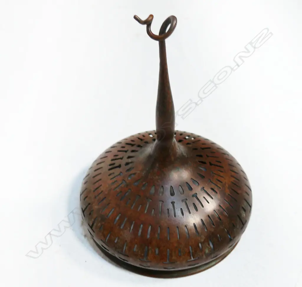 An impressive and heavy Tiffany style bronze and leaded glass shade Peony floor lamp, Image 1++