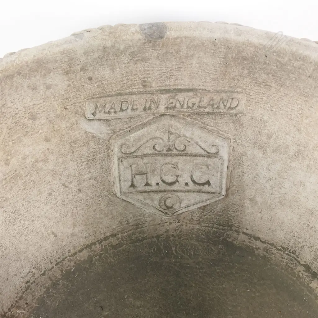 A pair of concrete classical garden urns, Image 1++