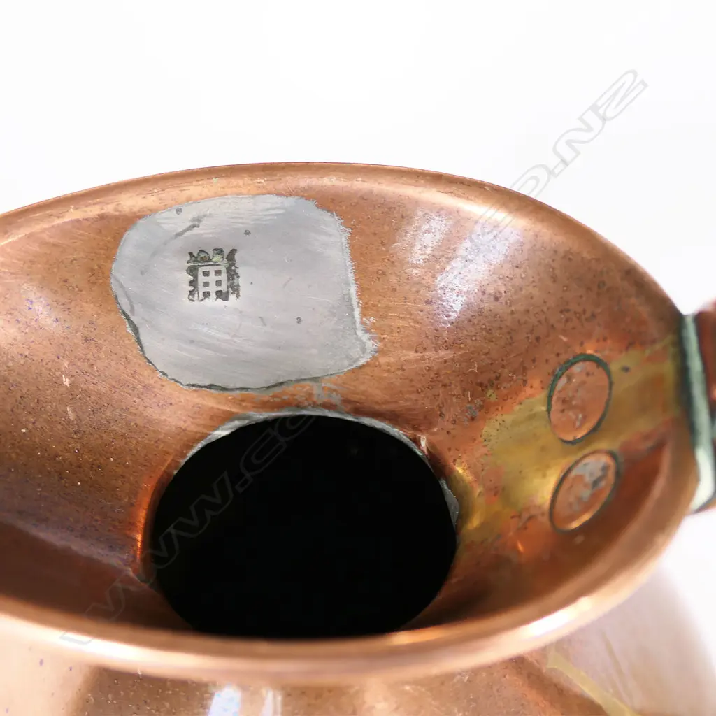 A set of six Victorian copper harvest measures, Image 1++
