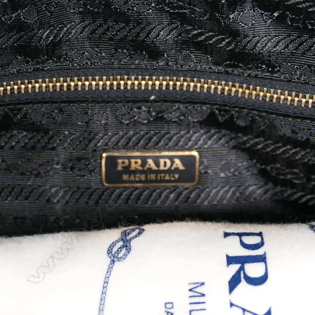 A Prada Eyelet bag, Image 1++