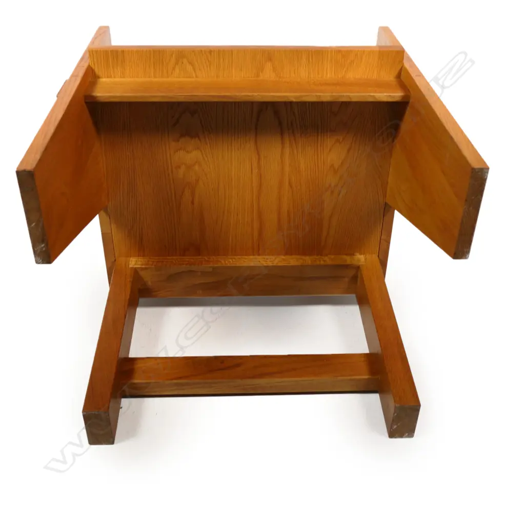 Kennedy Brown contemporary design solid ash Celebrant's Chair, Image 1++