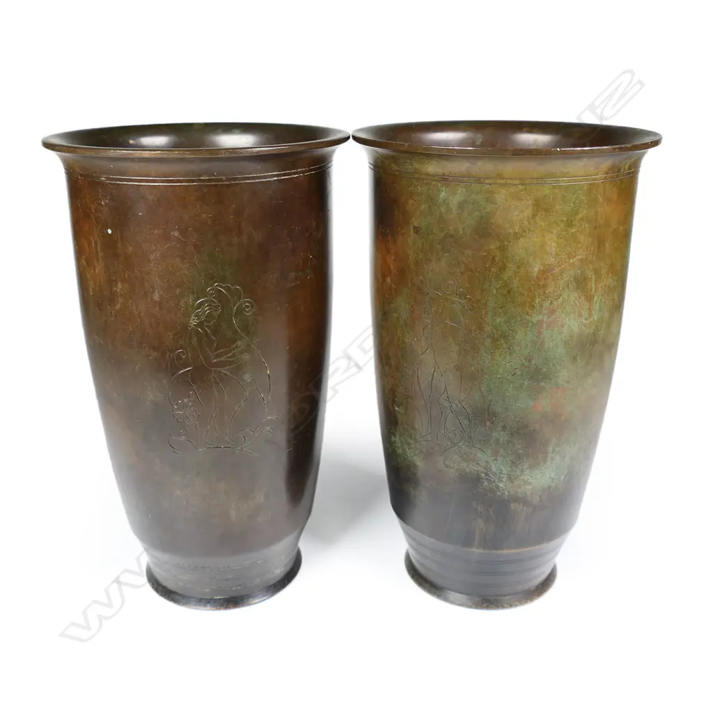 A pair of Just Andersen Art Deco 'Disko' bronze vases, Image 1++