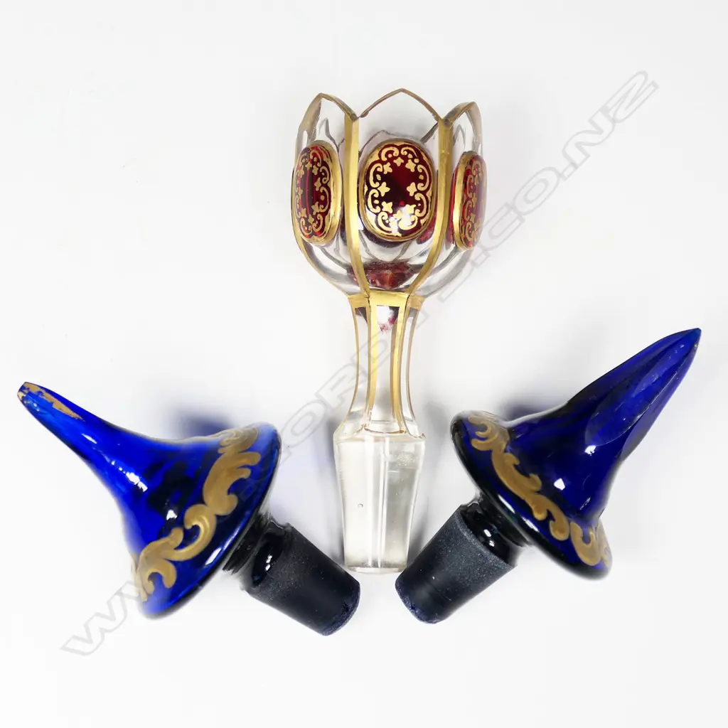 Three 19thC Bohemian glass perfume bottles, Image 1++