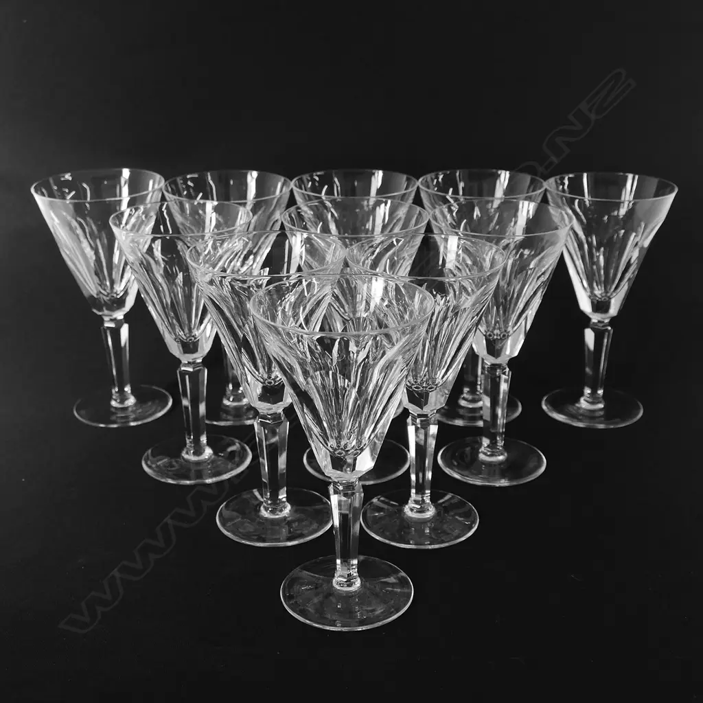 Eleven Waterford crystal wine glasses, Image 1++