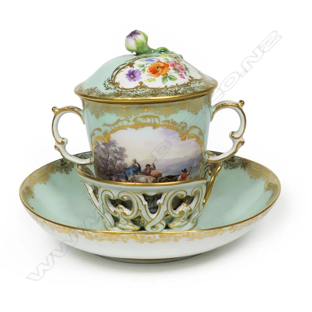 19thC Meissen porcelain trembleuse lidded chocolate cup and saucer, Image 1++