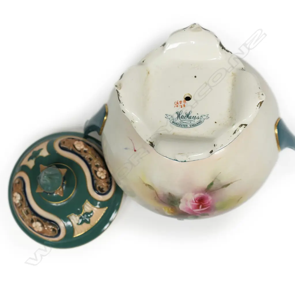 An attractive hand painted and gilded small Royal Worcester ewer, Image 1++