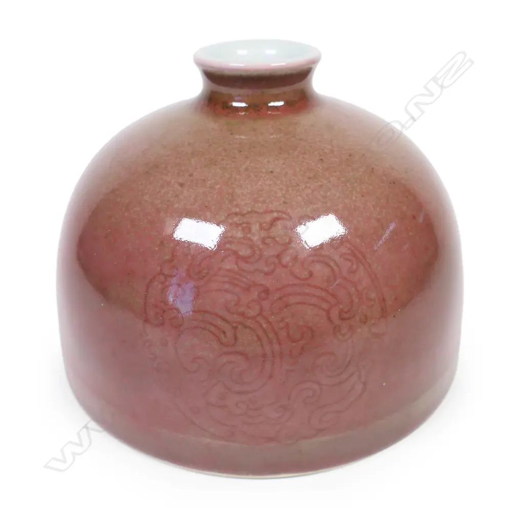 A quality Chinese porcelain beehive (taibai zun) form brush washer, Image 1++