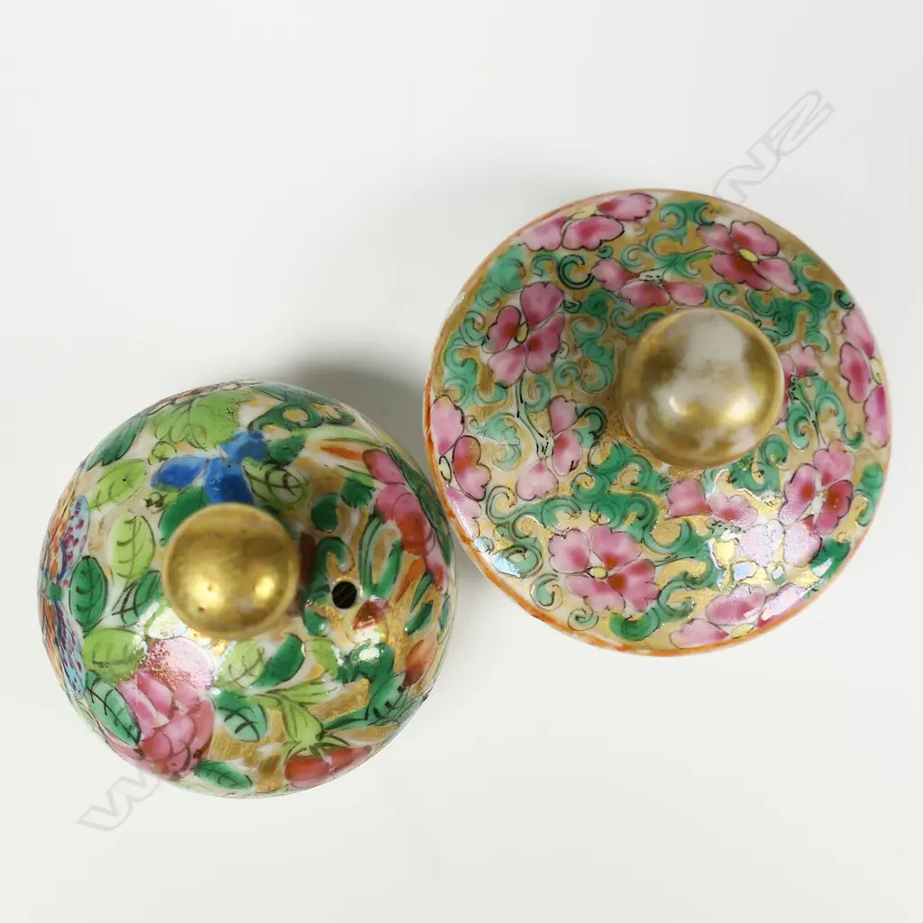 Two Chinese 19thC small famille rose tea pots, Image 1++