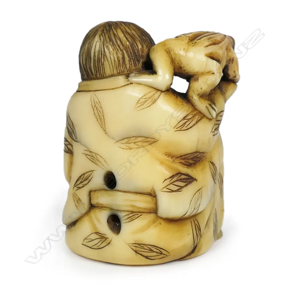A Meiji Japanese carved ivory netsuke of Kosensei, Image 1++