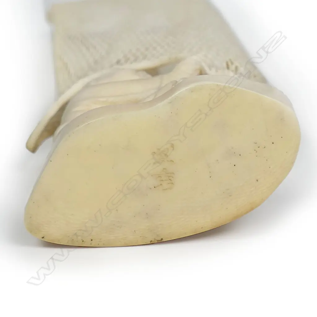 An old Japanese carved ivory okimono of a fisherman mending his large net, Image 1++