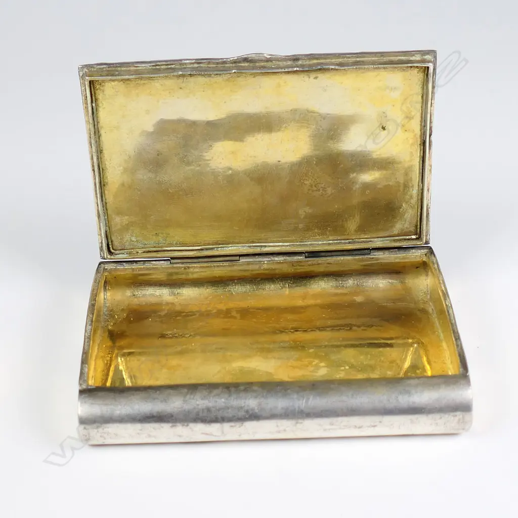 An Iranian jewelled silver cigarette case, Image 1++