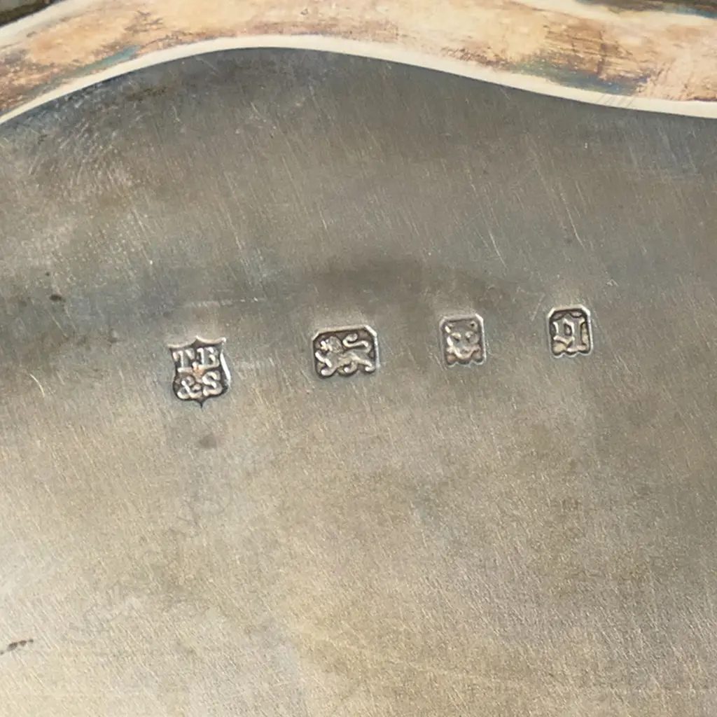 A sterling silver salver, Image 1++