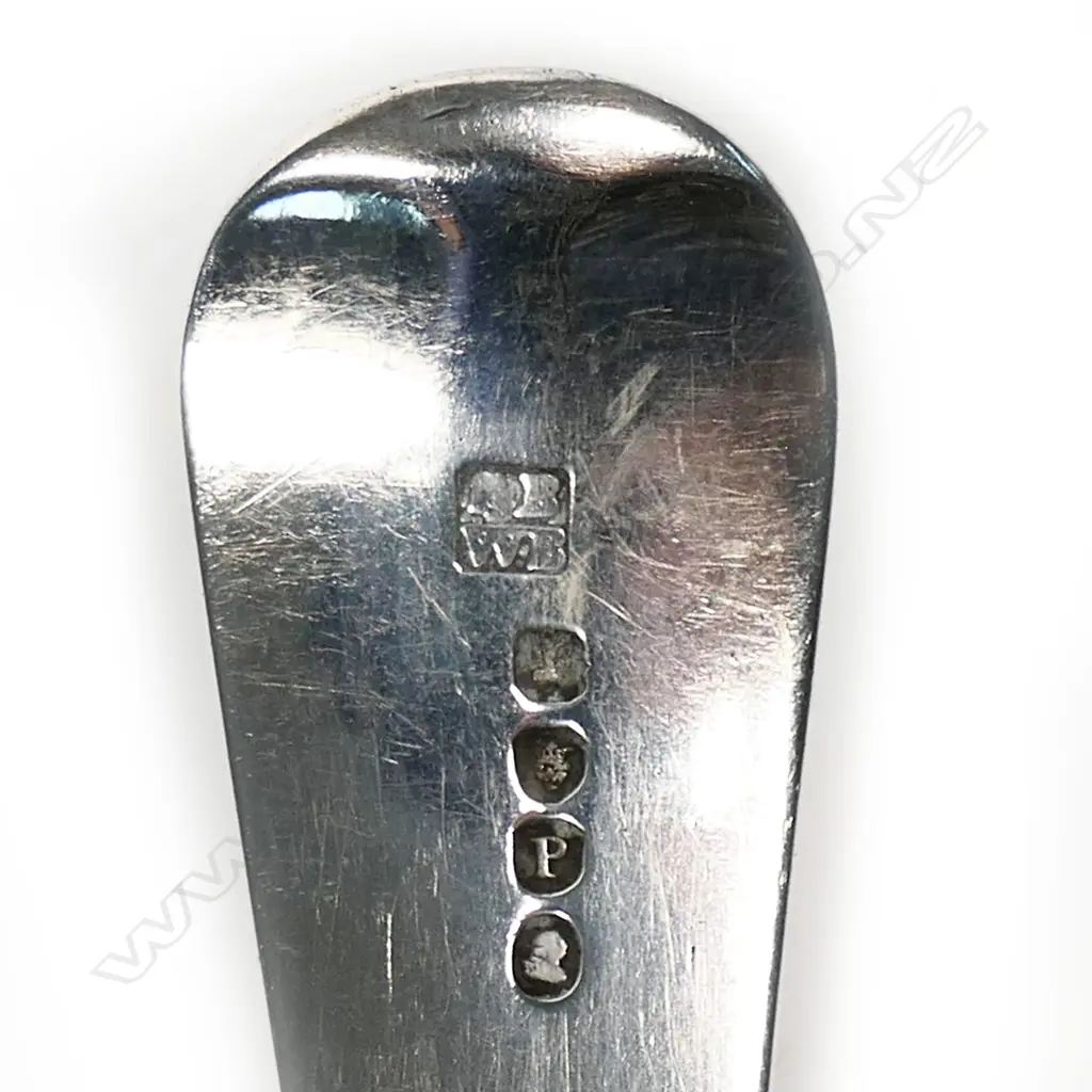 A George IV silver pie spoon, Image 1++