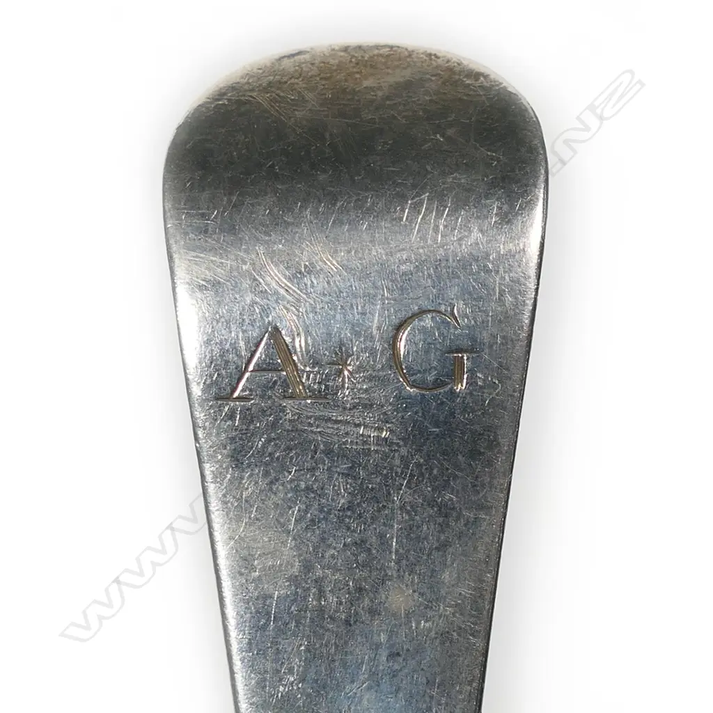 A George III Irish silver Hanoverian table spoon, Image 1++