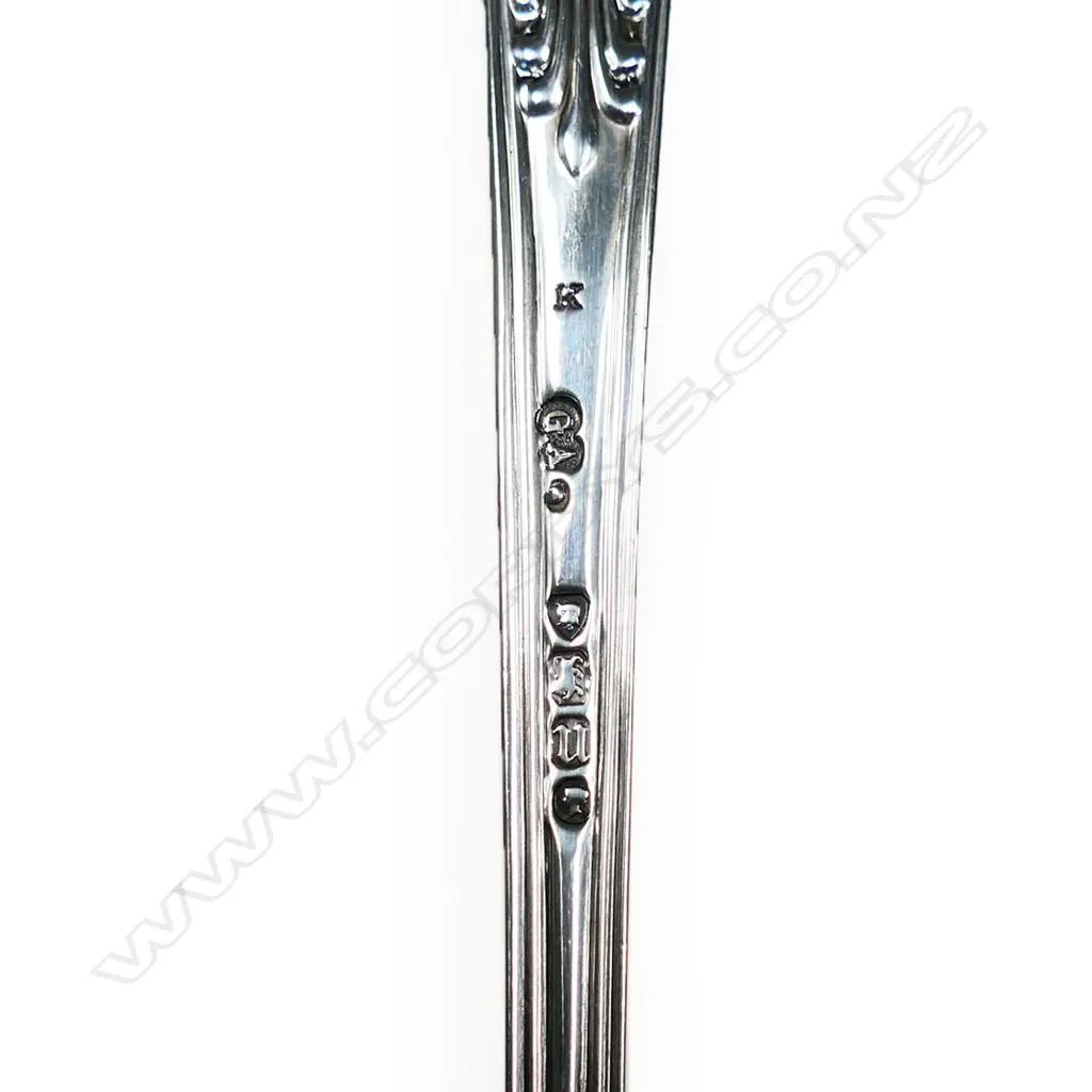 A good Victorian silver stilton cheese scoop, Image 1++