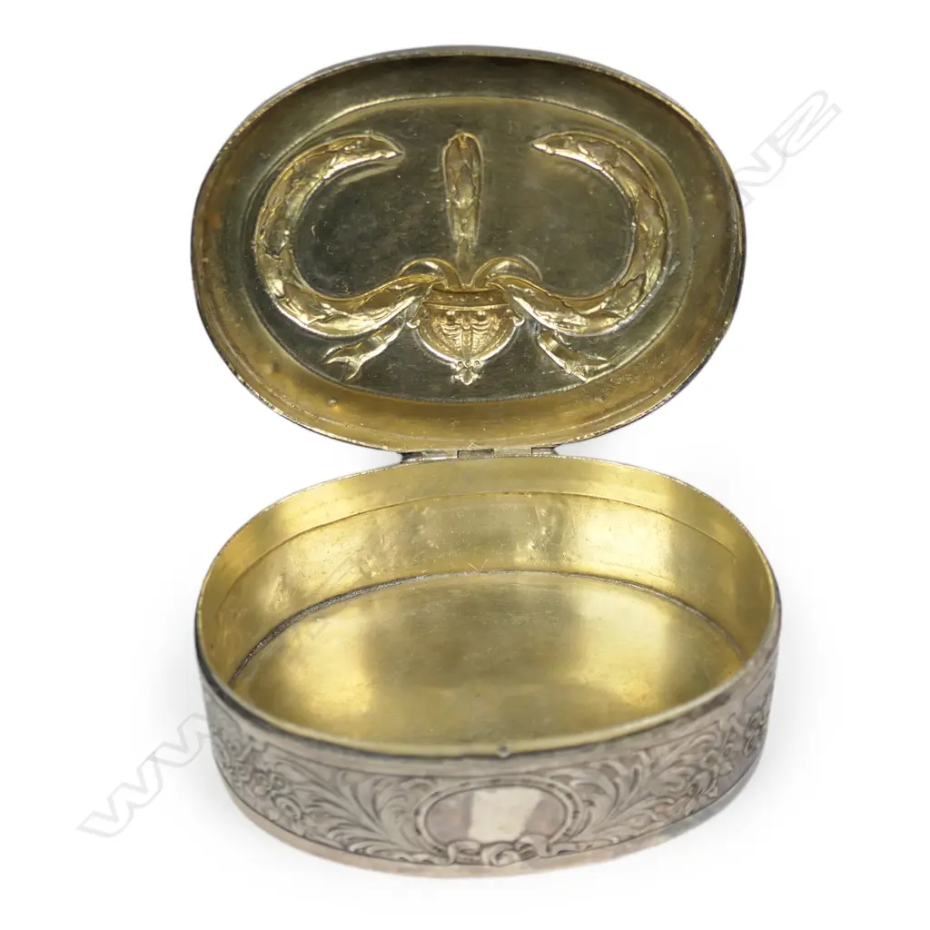 A c.1900 European silver table oval box, Image 1++