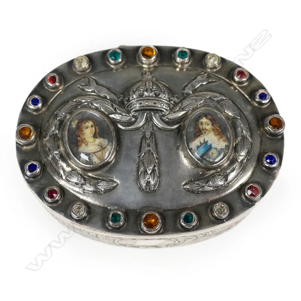 A c.1900 European silver table oval box, Image 1++