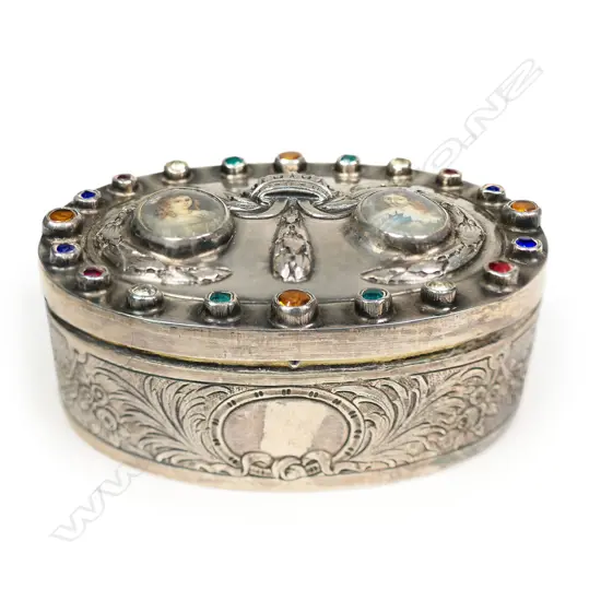 A c.1900 European silver table oval box,