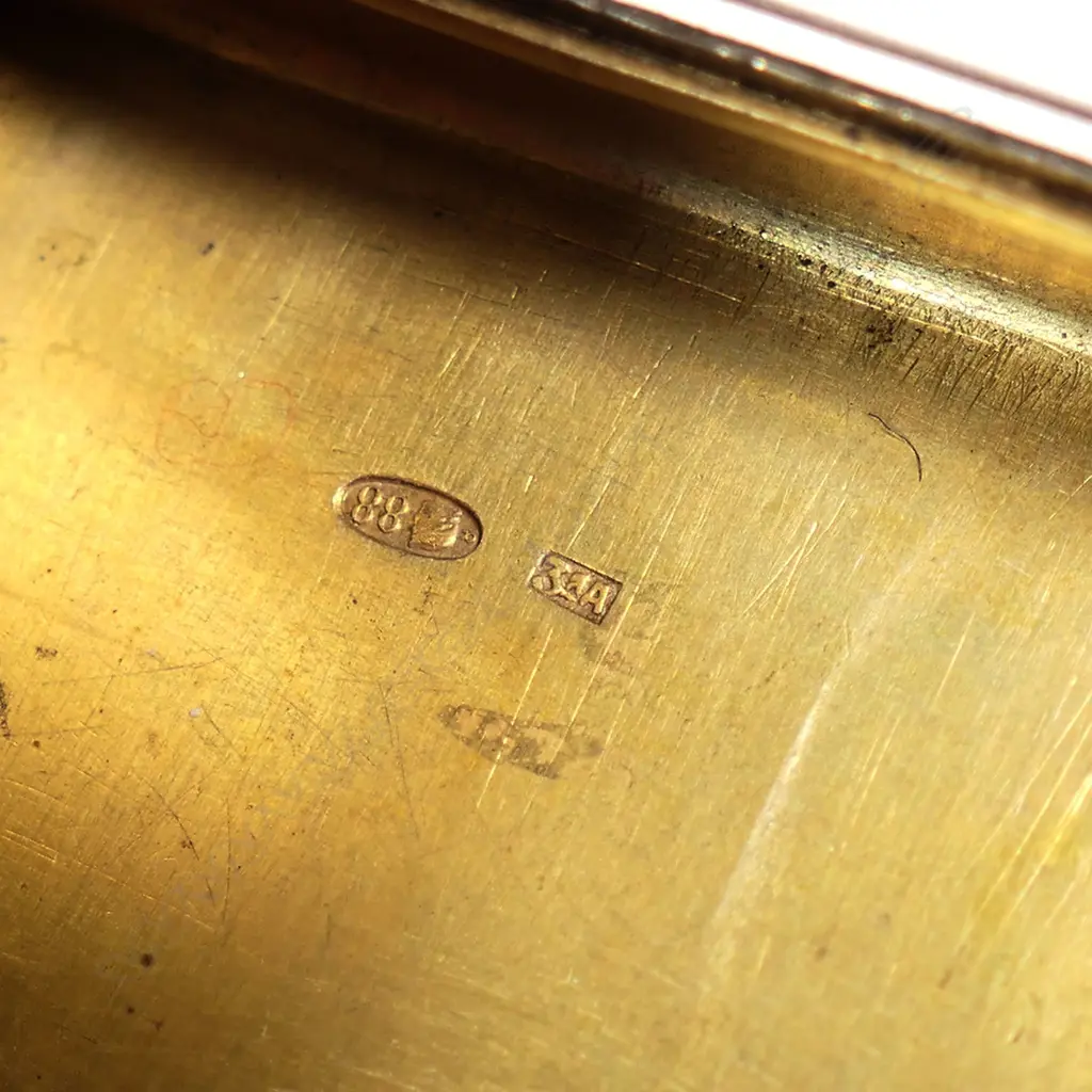 A quality antique Russian silver Gilt and diamond set enamelled box, Image 1++