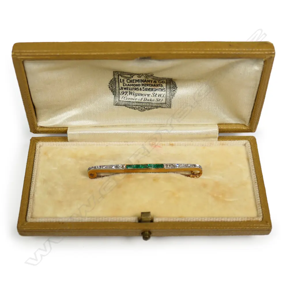 Art Deco 15ct white fronted yellow gold emerald and diamond bar brooch, Image 1++
