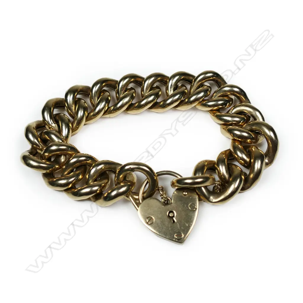 An impressive 9ct yellow gold large curb link bracelet, Image 1++