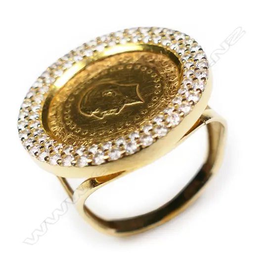 A 14ct and 22ct gold and diamond ring,