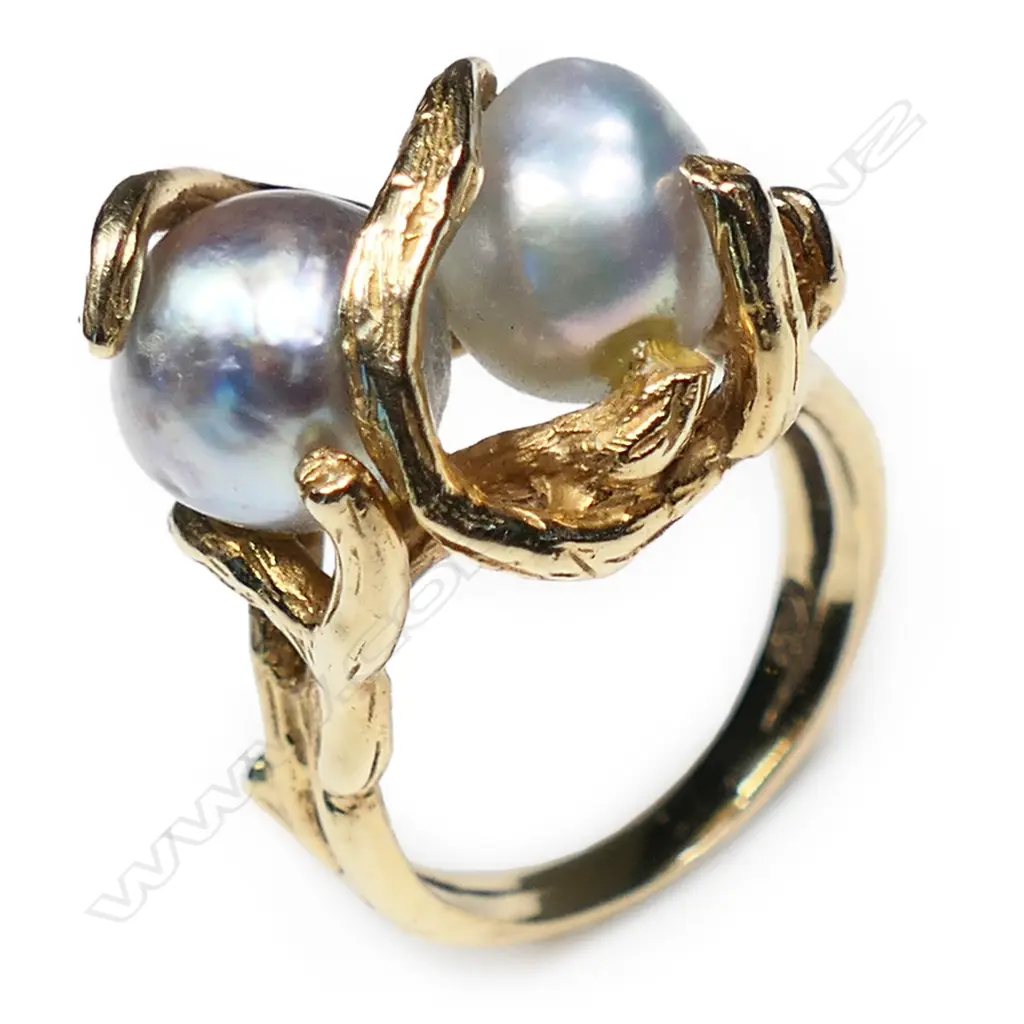 A 14ct gold and pearl ring, Image 1++