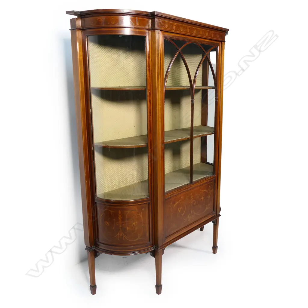 A good Edwardian Sheraton revival display cabinet, Image 1++
