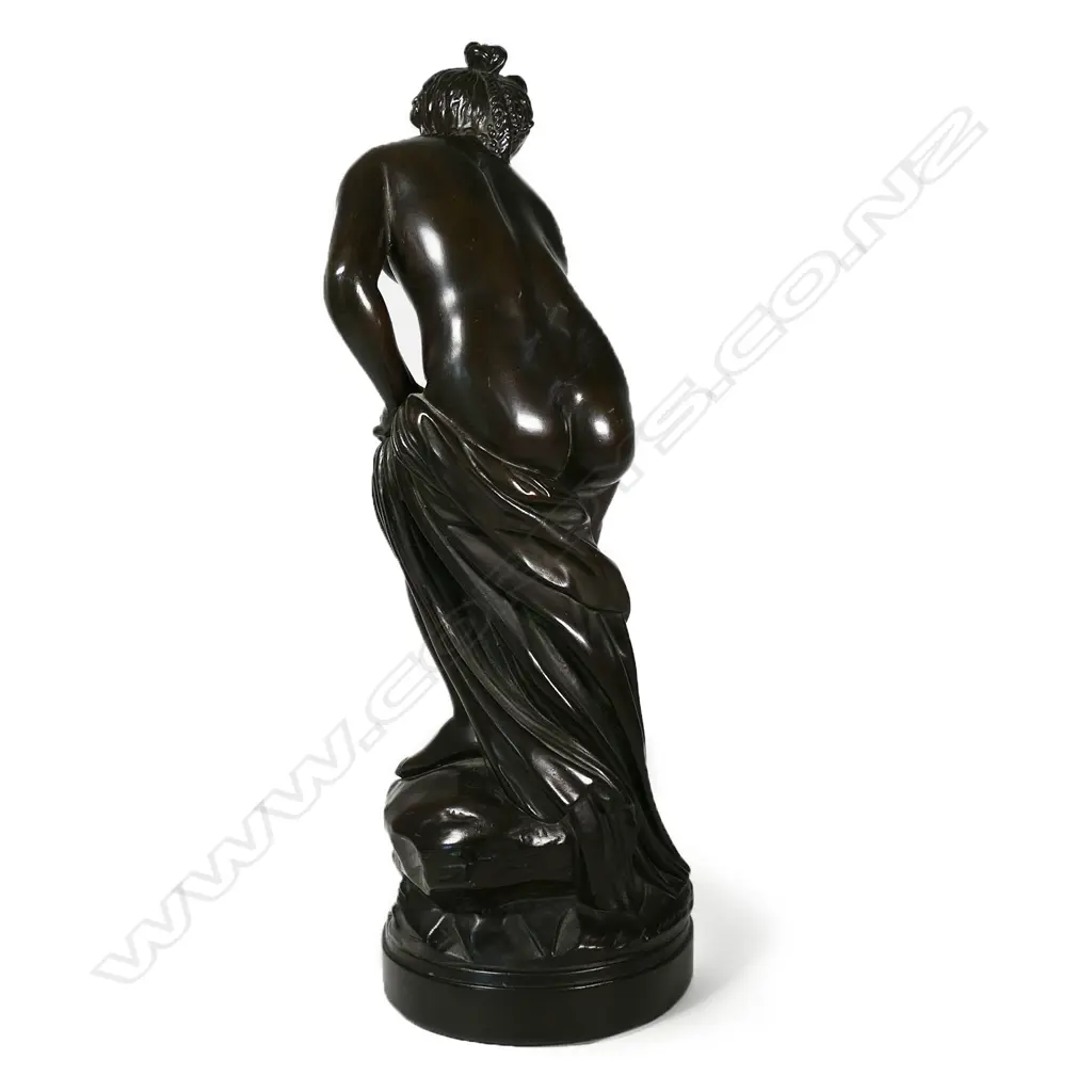 A bronze figure of a classical woman, Image 1++