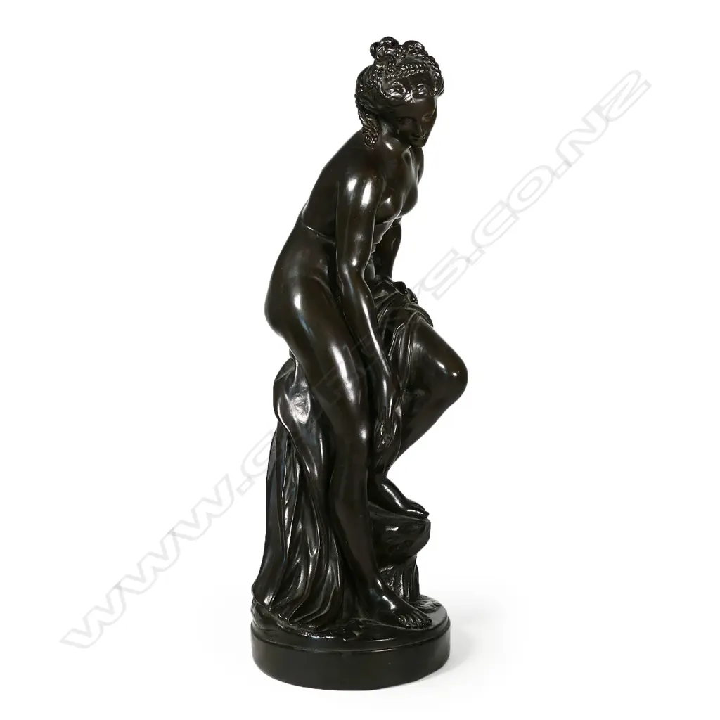A bronze figure of a classical woman, Image 1++