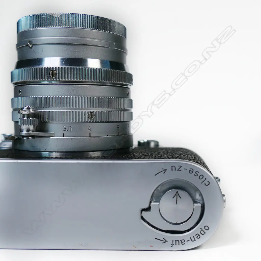 A good Leica IIIf Rangefinder camera with extras all in fitted leather case, Image 1++