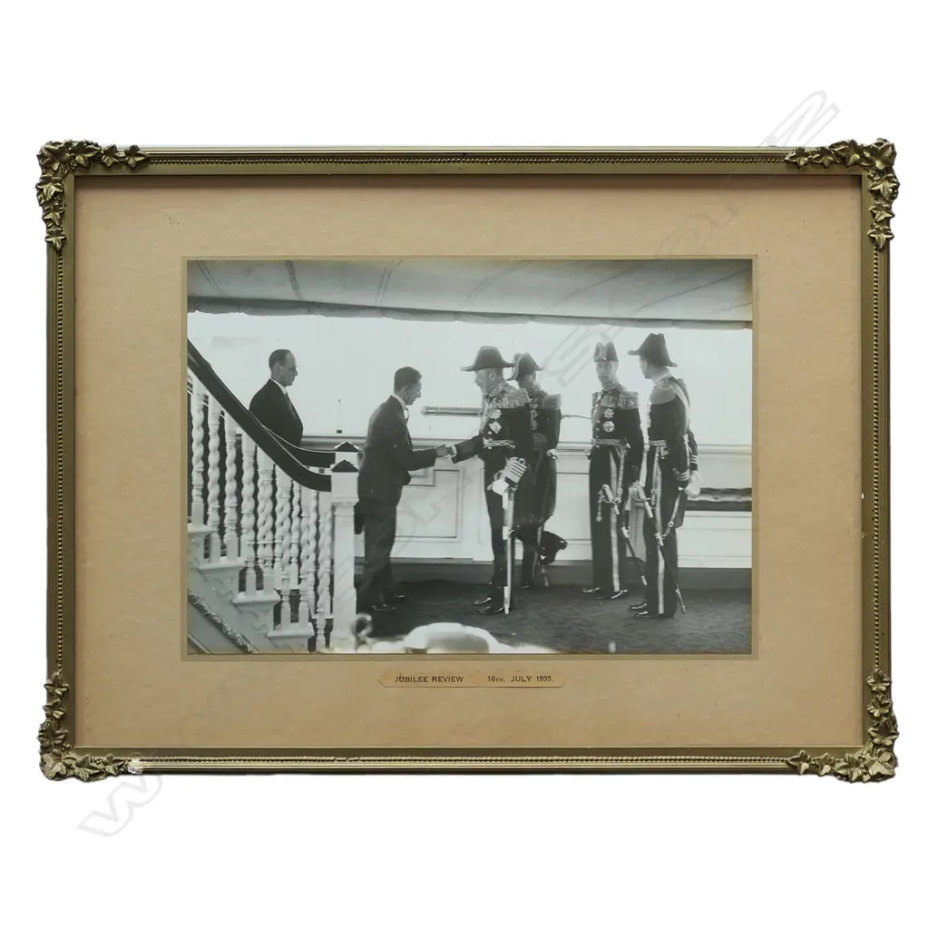 An MBE boxed medal awarded to Walter Holmes, Image 1++