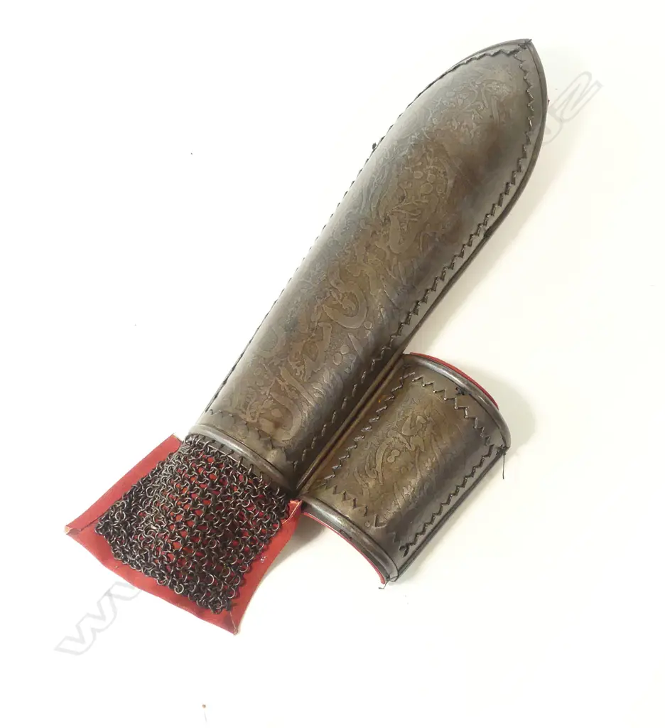 A pair of early 19thC Indo-Persian steel forearm armour (bazu-bund), Image 1++