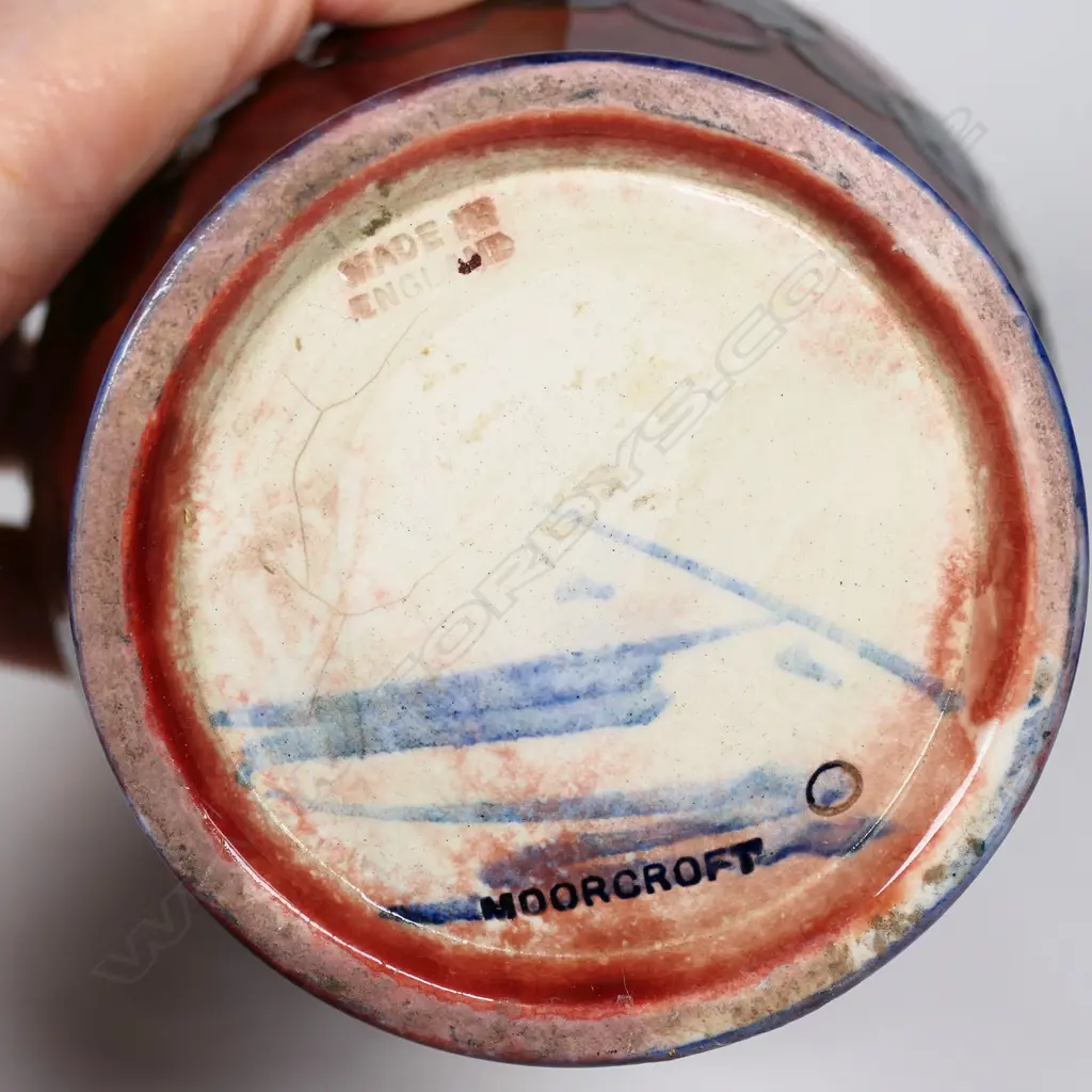 A William Moorcroft vase, Image 1++