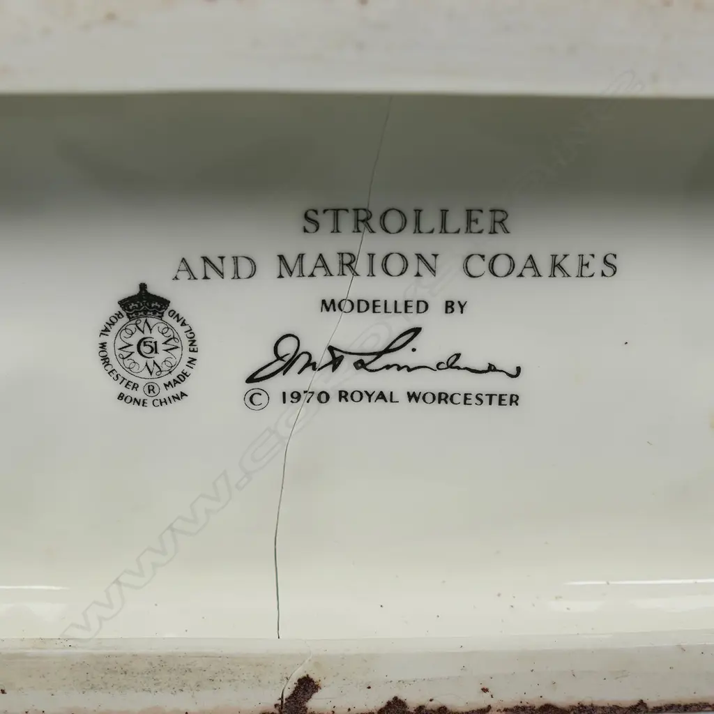 A Royal Worcester figure of Stroller and Marion Coakes, Image 1++
