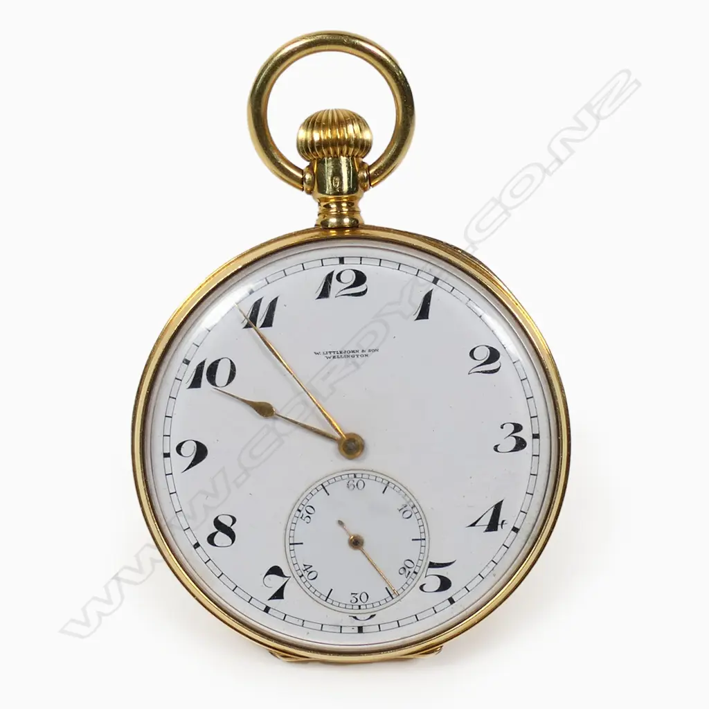 An 18ct gold half hunter pocket watch, Image 1++