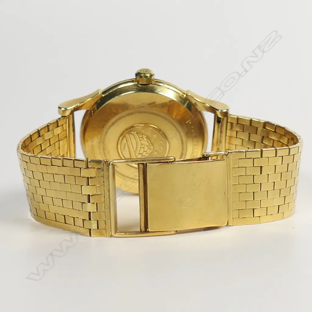 A c.1960s 18ct yellow gold Omega Constellation gent's automatic wrist watch, Image 1++