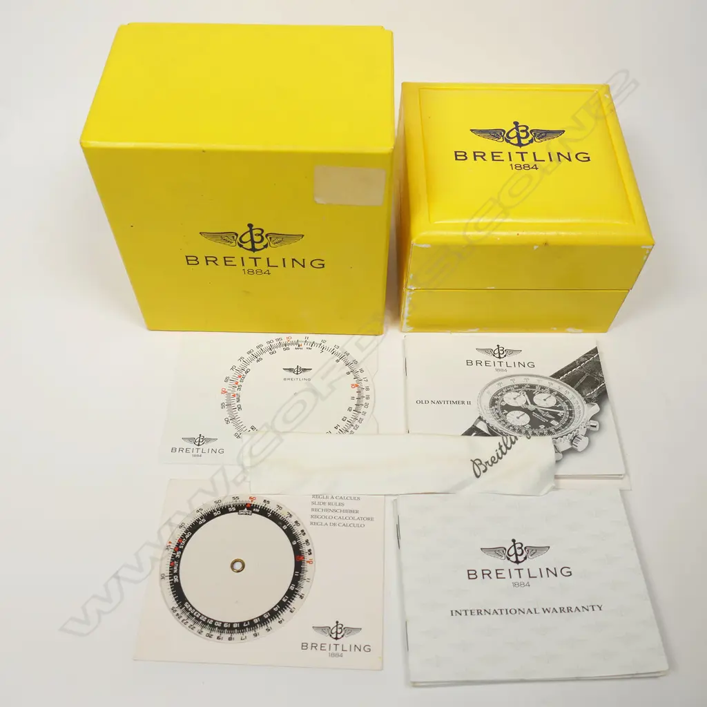 A gent's Breitling Old Navitimer chronograph wristwatch, Image 1++