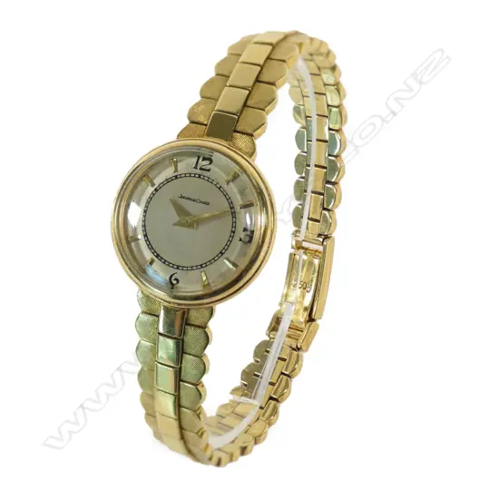 A vintage ladies Jaeger-LeCoultre 18ct yellow gold wristwatch,