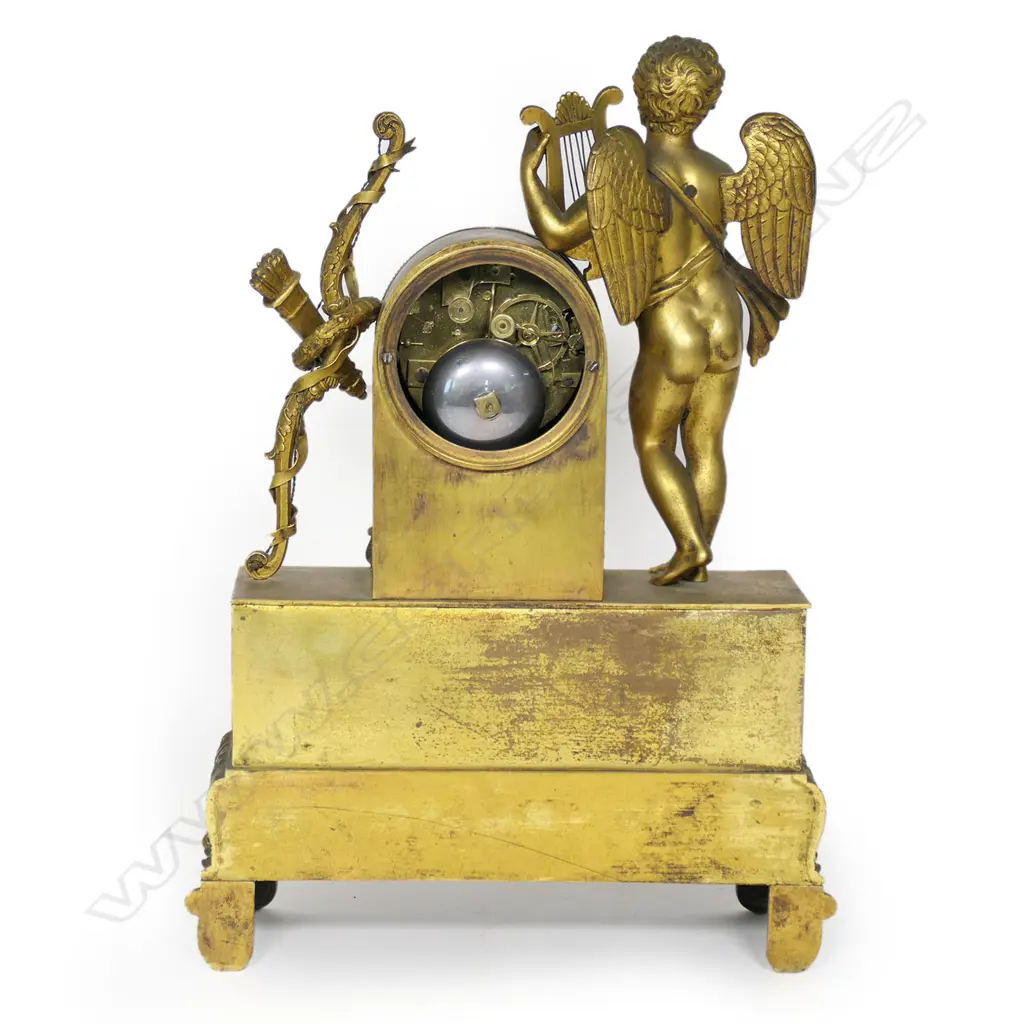 A 19thC French gilt mantel clock, Image 1++