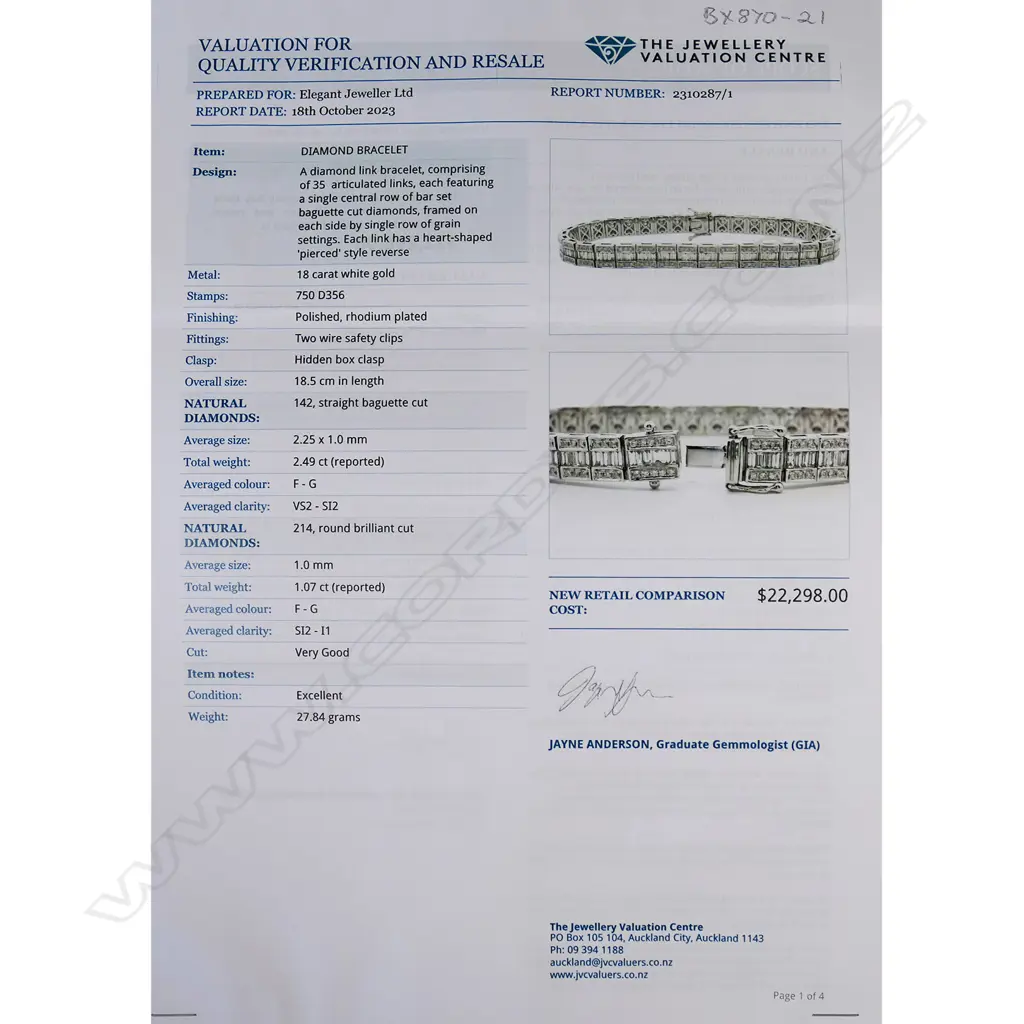 An 18ct white gold and diamond bracelet, Image 1++